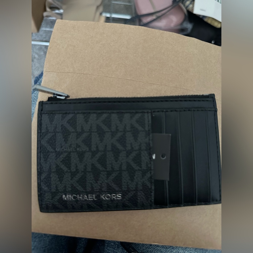 NWT Michael Kors Black Logo Card Holder - Picture 3 of 5